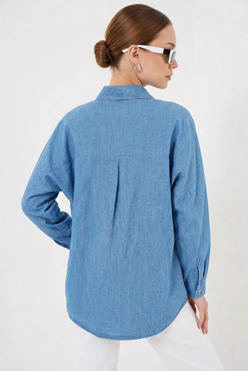 Kadın Oversize Kesim Pamuklu Mavi Gömlek