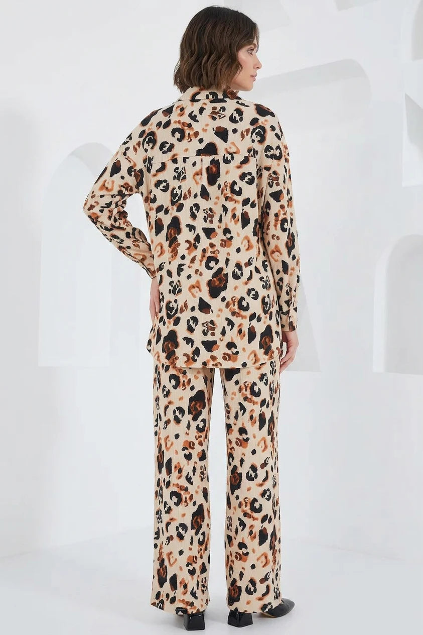 Kadın Gömlek Yaka Oversize Leopar Desenli Krem İkili Takım