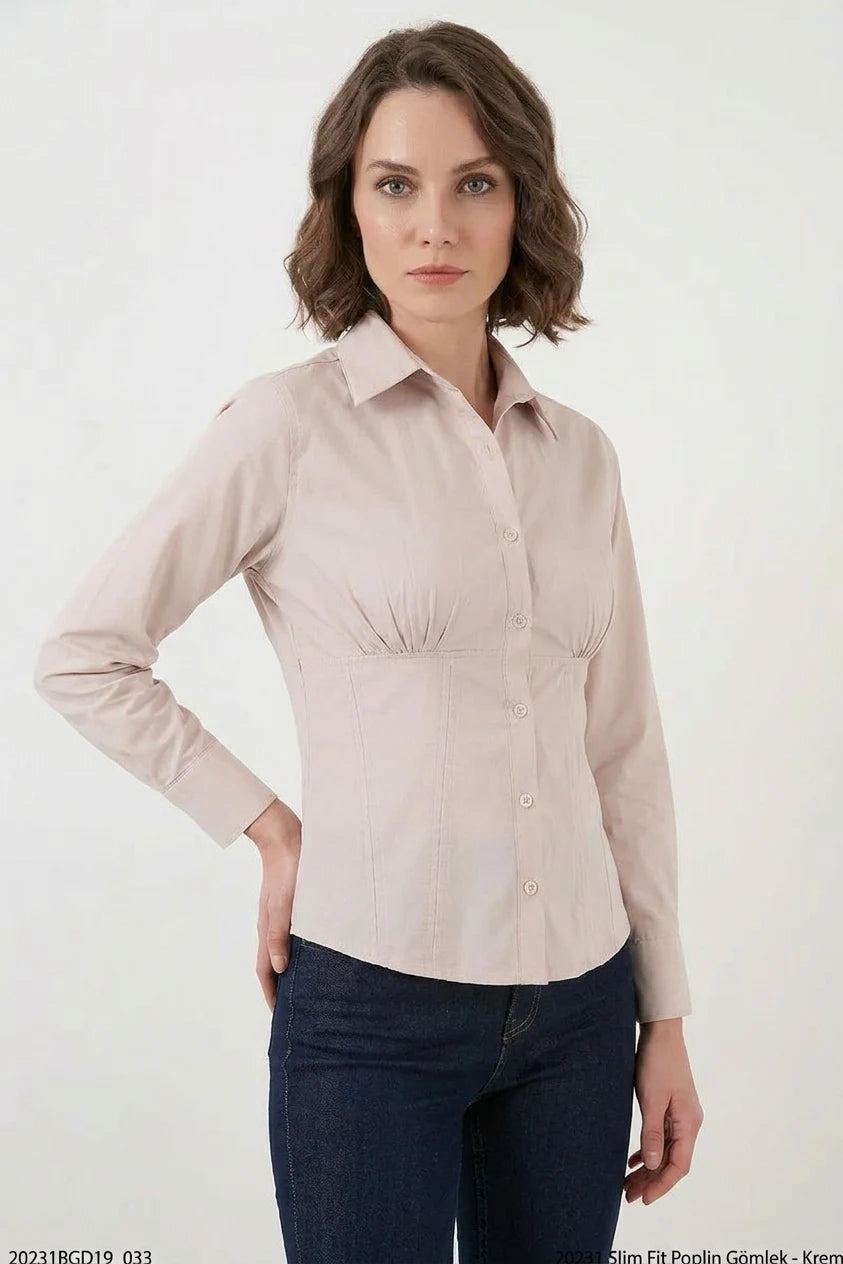 Kadın Slim Fit Belden Büzgülü Pamuklu Krem Gömlek