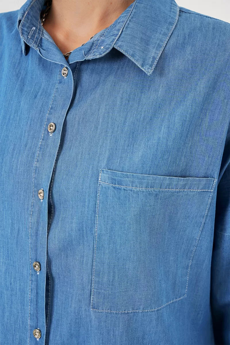 Kadın Oversize Kesim Pamuklu Mavi Gömlek