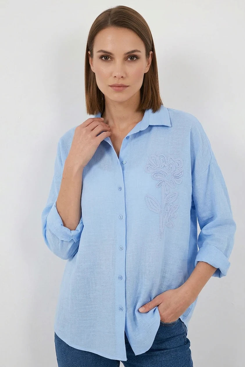 Kadın Oversize Nakışlı Çiçek Desenli Viskon Mavi Gömlek