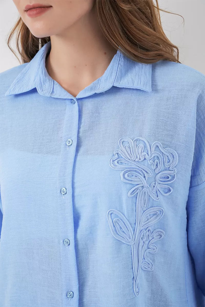 Kadın Oversize Nakışlı Çiçek Desenli Viskon Mavi Gömlek