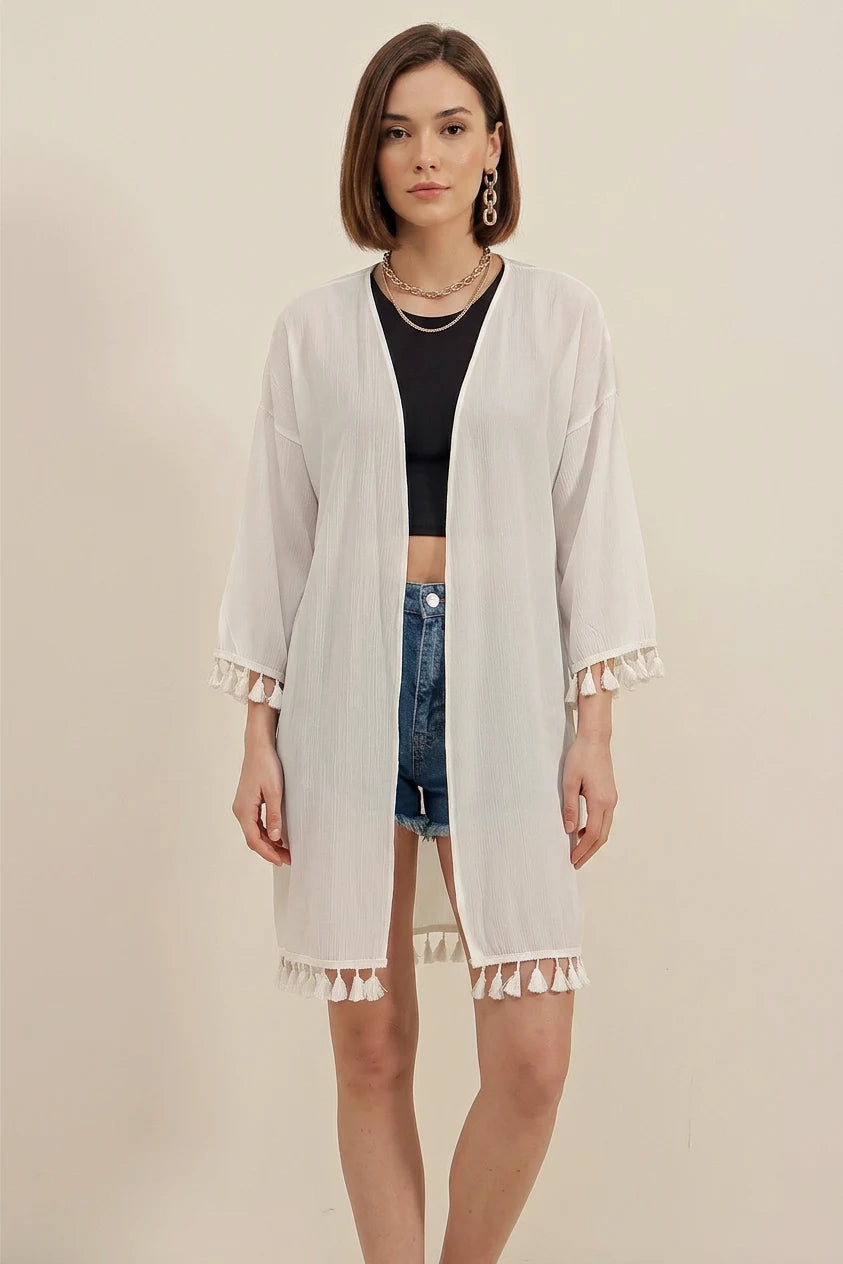 Kadın V Yaka Fırfırlı Püsküllü Kenar Beyaz Kimono