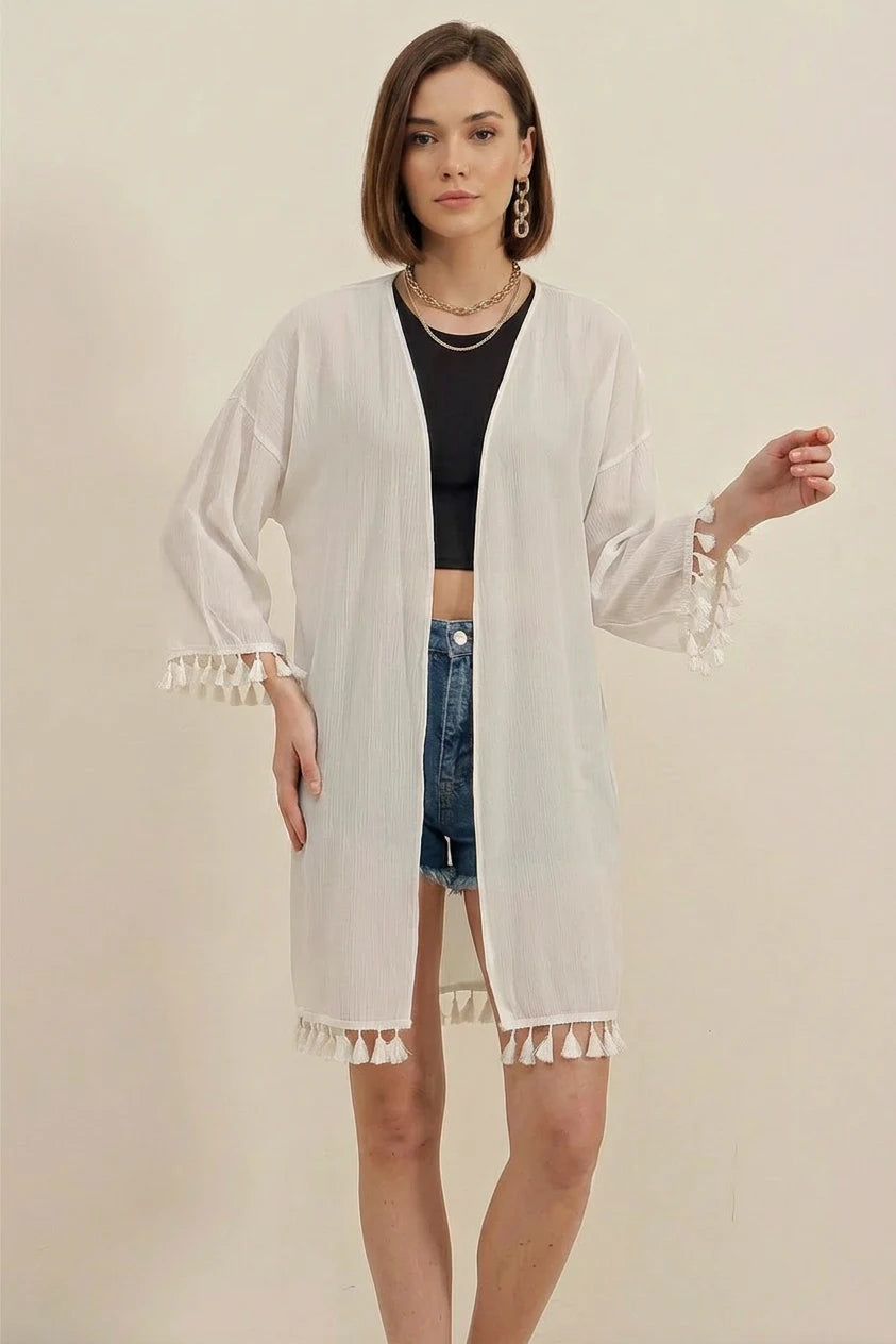 Kadın V Yaka Fırfırlı Püsküllü Kenar Beyaz Kimono