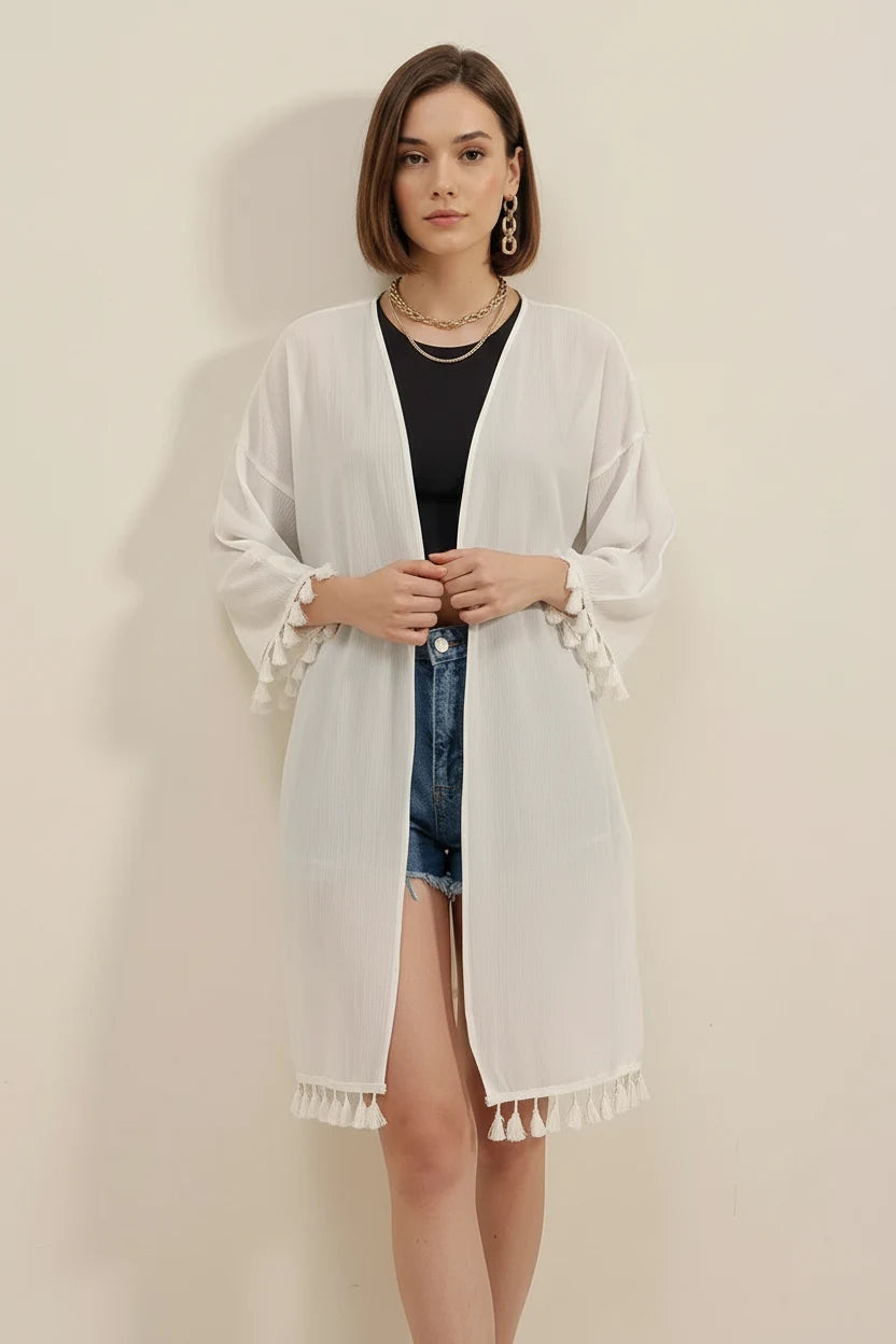 Kadın V Yaka Fırfırlı Püsküllü Kenar Beyaz Kimono