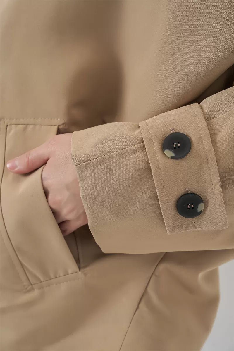 Kadın Klasik Yaka Düğmeli Oversize Bej Trençkot