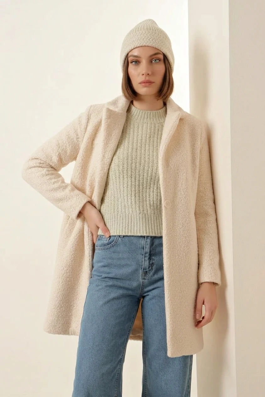 Kadın Klasik Yaka Oversize Kaşe Ekru Kaban